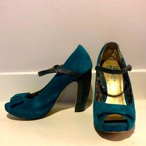 Teal suede peep toe 5 in platform heels